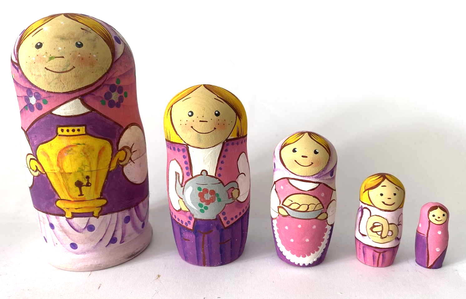 Belyakova Tea Time Nesting Dolls - 5 Nested Set