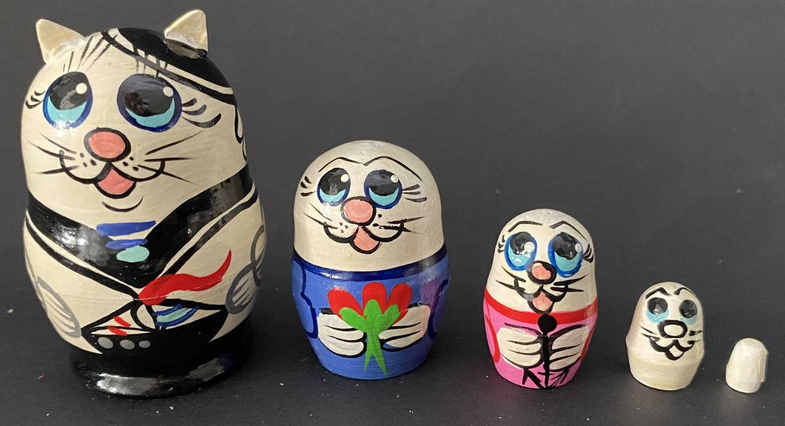 Miniature Ninja Cat Nesting Dolls – 5 Nested Set - 55mm