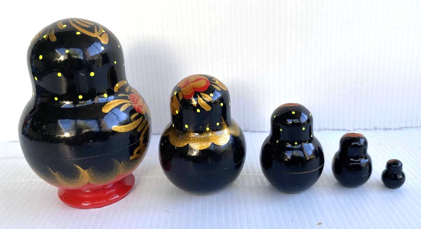 Artists Matryoshka crimson (5 nested) Copy