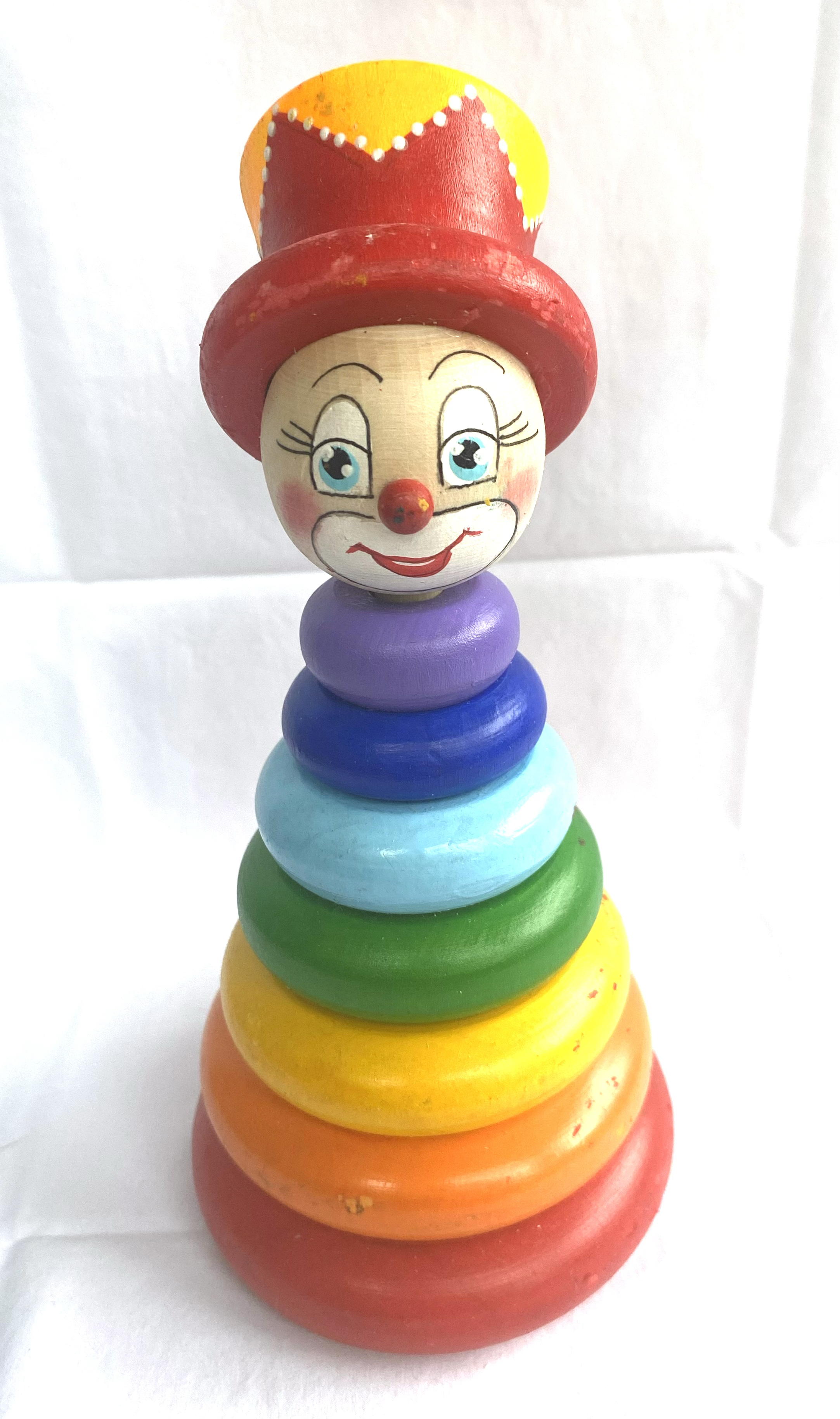 Wooden Counting toy rainbow with red orange top hat