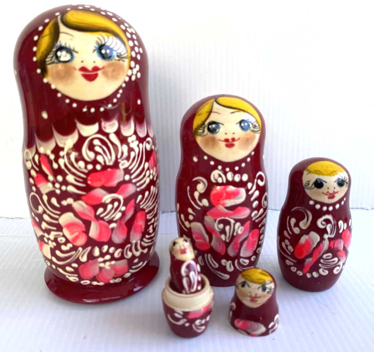 196766 Artists Matryoshka Purple Patterns (5 Nested)