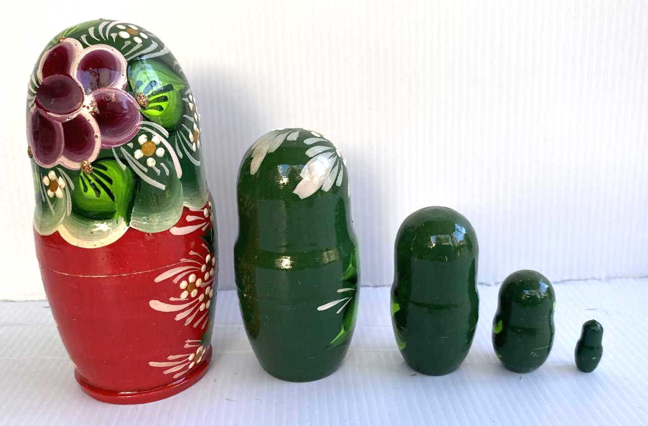 Artists Matryoshka red with green headscarf (5 nested)