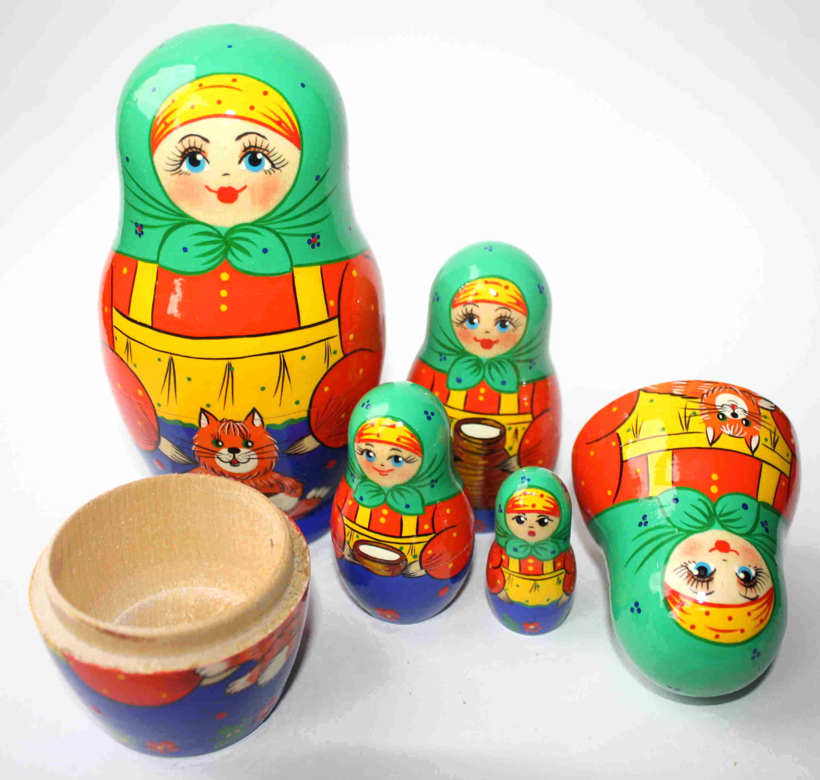 Green & Red Folk Costume Matryoshka with Cat – 5 Nested Set