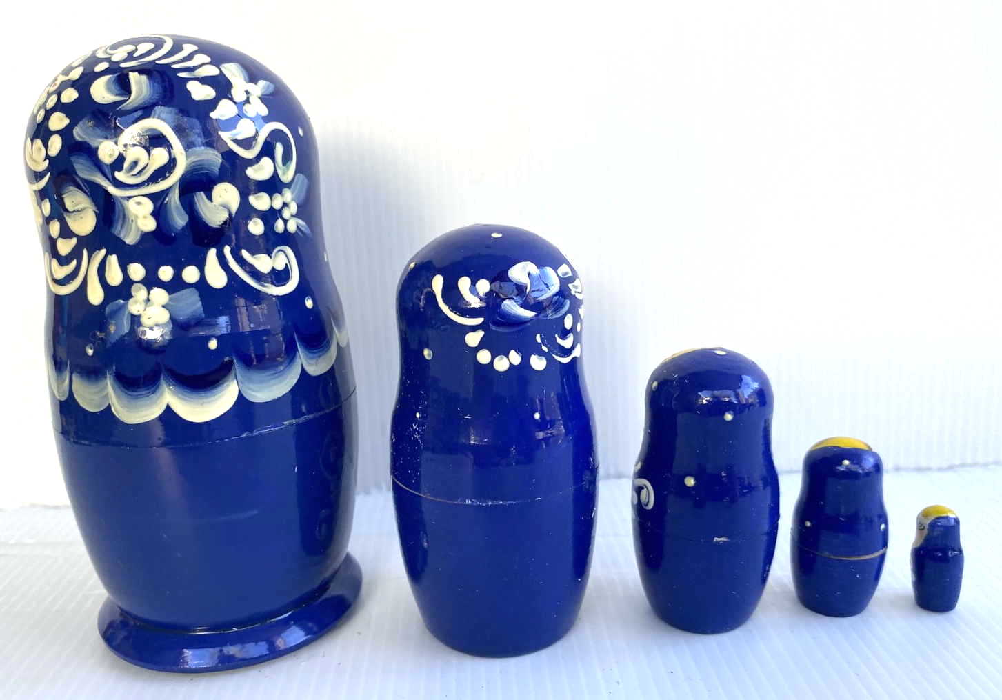 Artists Matryoshka blue with white pattern (5 Nested)