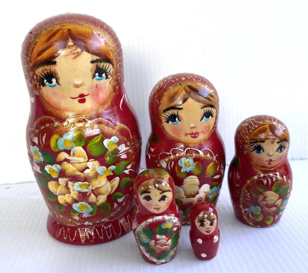 Artists Matryoshka crimson with flowers (5 Nested set)