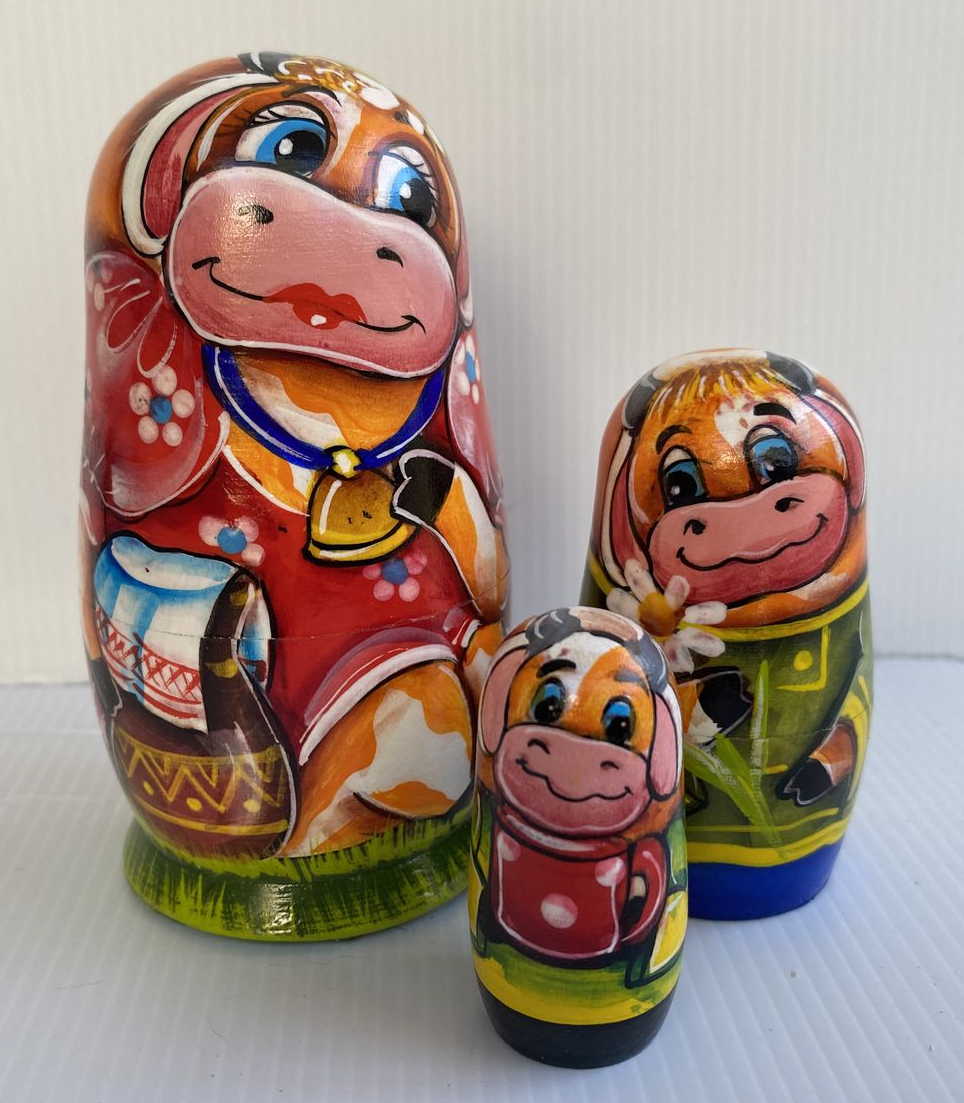 Novelty Matryoshka Cow (3 Nested Set)